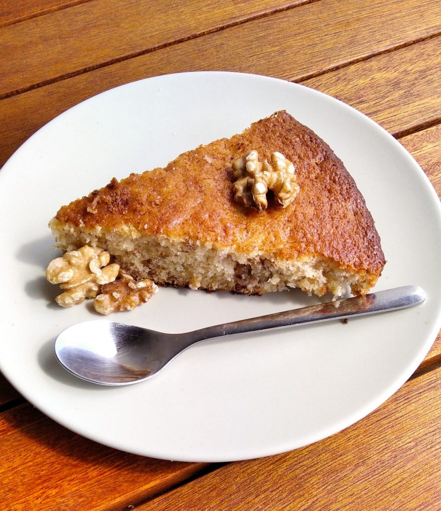 Tarta de plátano y nuez